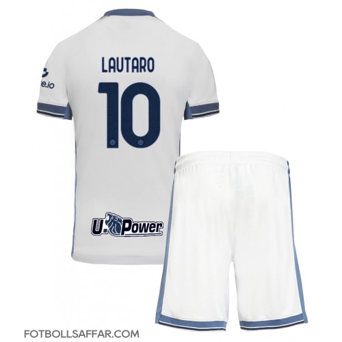 Inter Milan Lautaro Martinez #10 Bortadräkt Barn 2024-25 Kortärmad (+ Korta byxor)